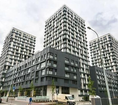 Residence Garden Tower - Parking Прага Екстериор снимка